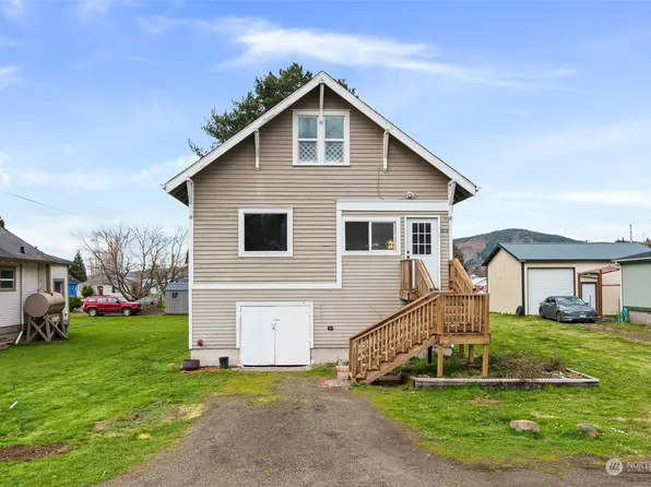 605 Water Street, South Bend, WA 98586