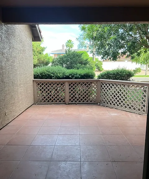 1633 E Lakeside Dr #119 — Photo 8