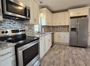 494 Wellington Ave UNIT 2, Cranston, RI 02910