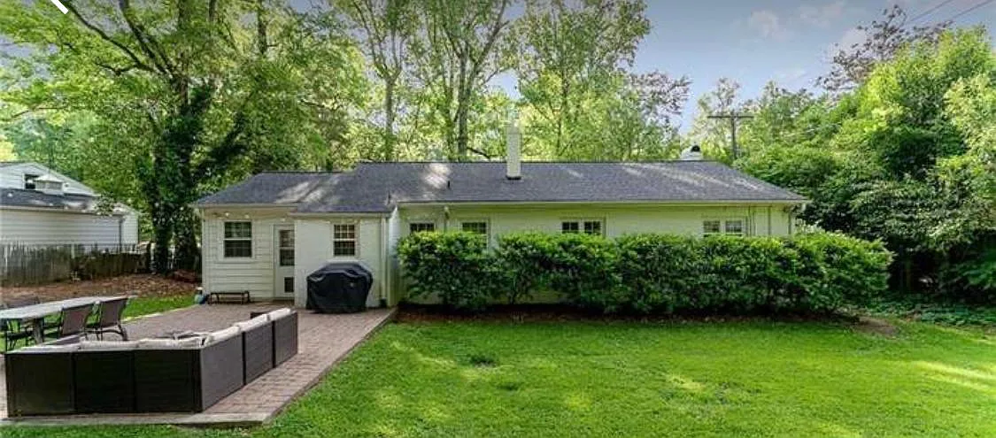 101 Forestdale Dr — Photo 3