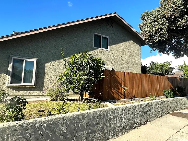 2282 Fawn Ave — Photo 4