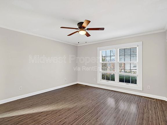 3rd image of 3644 Vago Ln