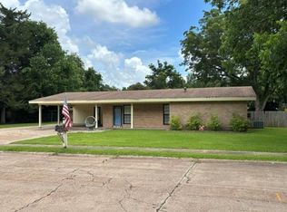 4904 Canal Dr, Alexandria, LA 71303