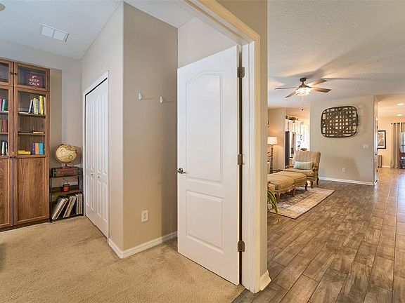 5th image of 2802 Winglewood Cir
