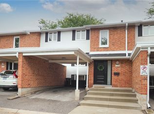397 Keats Way #5, Waterloo, ON N2L5S7