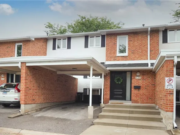 397 Keats Way #5, Waterloo, ON N2L 5S7