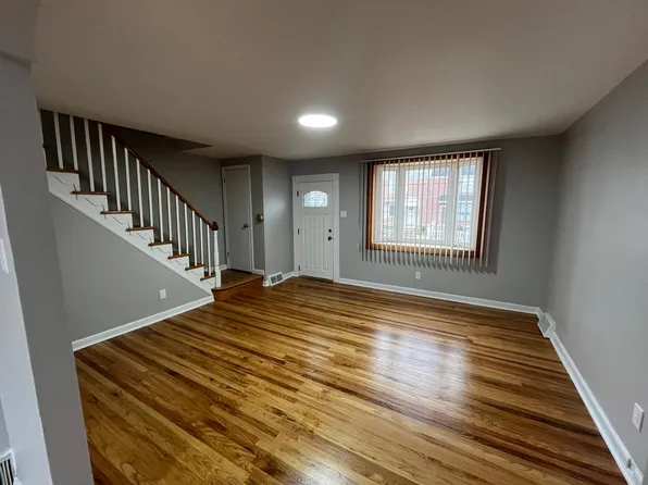 4245 J St, Philadelphia, PA 19124