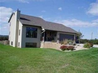 N4775 Ridgeview Dr, Portage, WI 53901