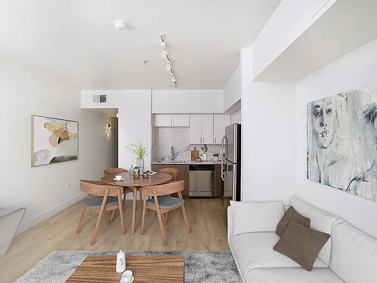 1801 L Street — Photo 5