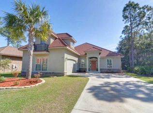 2132 Palmetto Lake Dr, Navarre, FL 32566