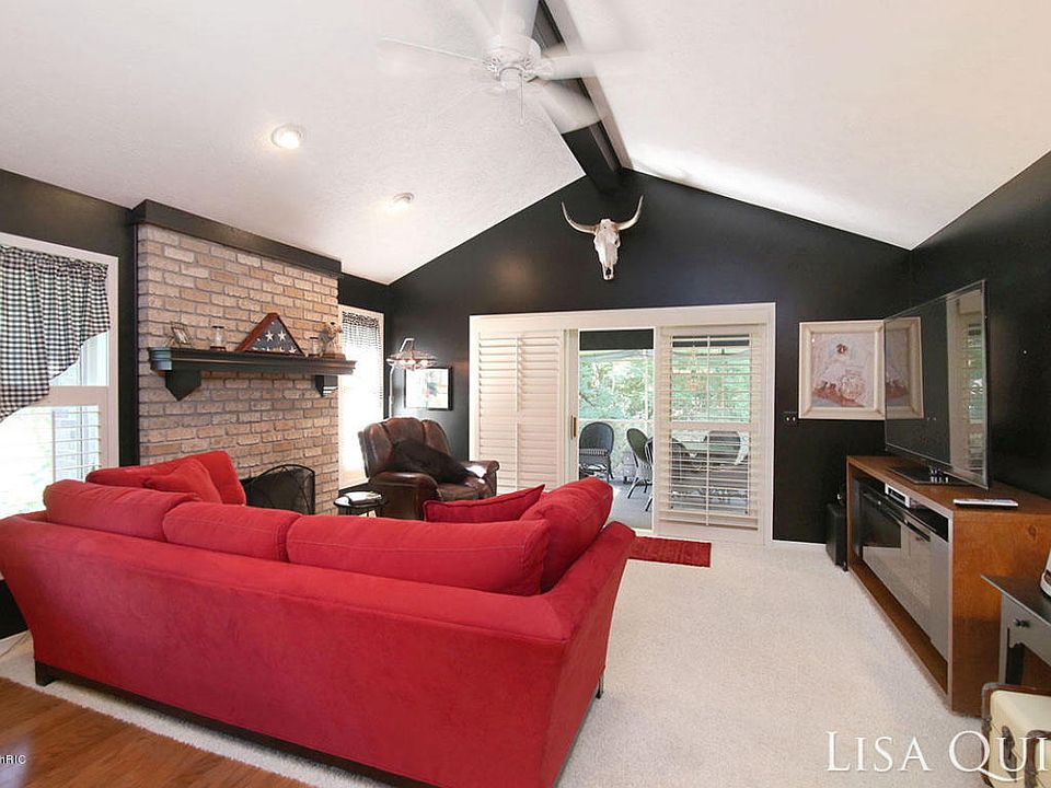 7828 Oakmont Ct NE Rockford MI Zillow