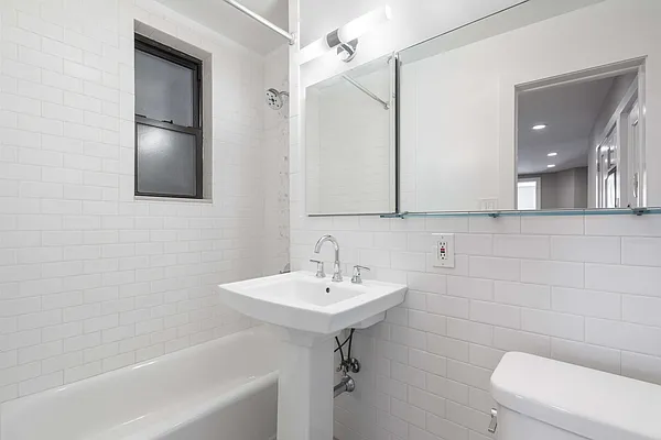 Rented by Tourma Realty LLC | media 36