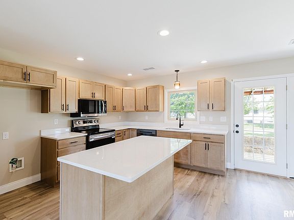 5th image of 3216 Palomino Ct