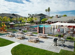 142 Sumida Gardens Ln APT 208, Santa Barbara, CA 93111