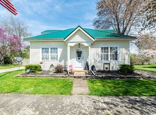 119 W North St, Russellville, OH 45168