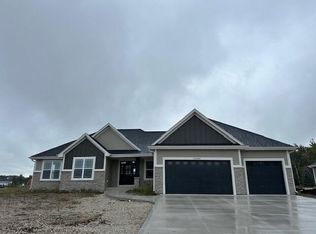 W133S8656 Wigeon Trl, Muskego, WI 53150