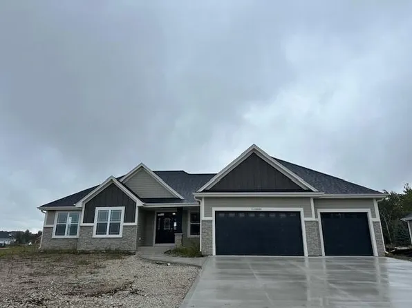 W133S8656 Wigeon TRAIL, Muskego, WI 53150