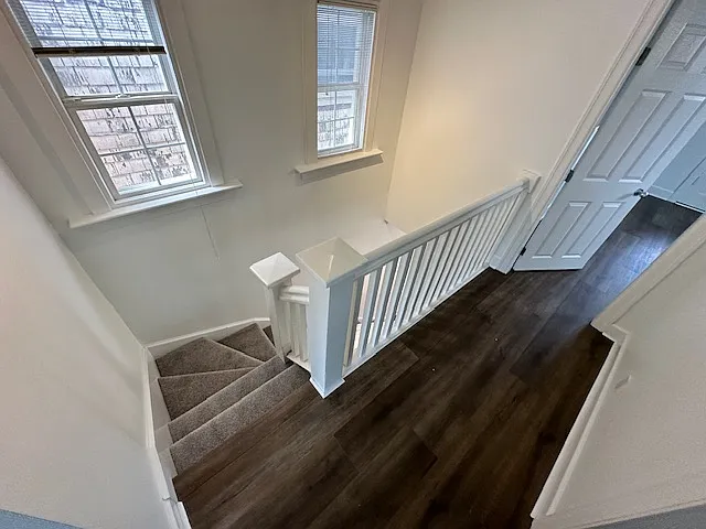 2878 W 8th Avenue, Vancouver — Photo 2