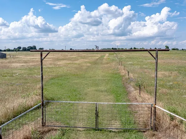 Calvin Pickens Rd, Elmore City, OK 73433