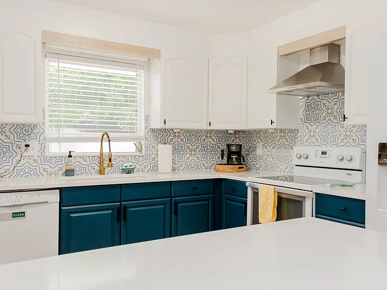 2445 Constitution Blvd — Photo 9