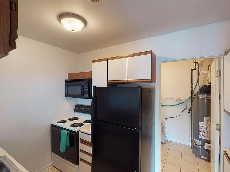 Muirfield Apartments — Photo 39