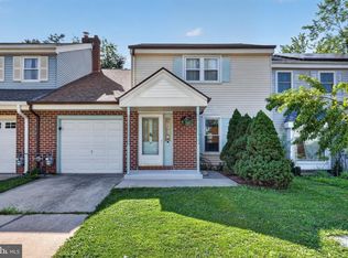 325 Carleton Ln, Mount Laurel, NJ 08054