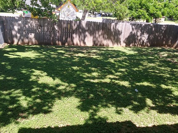 2nd image of 713 N Avenue A #713