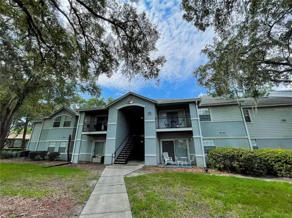 3705 SW 27th St APT 1124, Gainesville, FL 32608