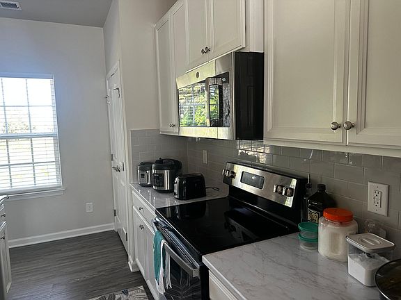 5th image of 8744 Red Canyon Way