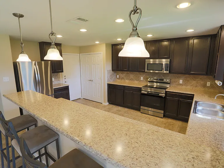 729 Green Pasture Dr — Photo 7