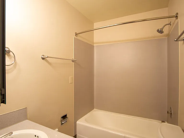 5025 S Corbett Ave #17 — Photo 11
