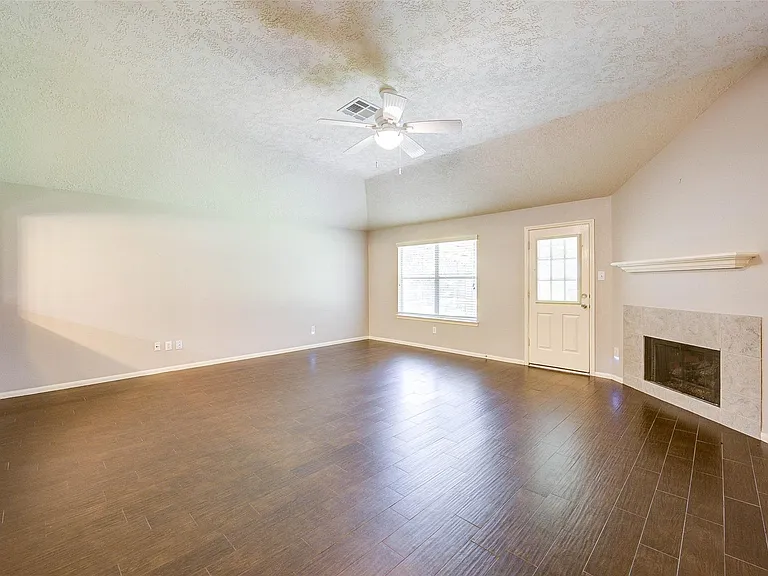 21611 Country Club Green Way — Photo 23