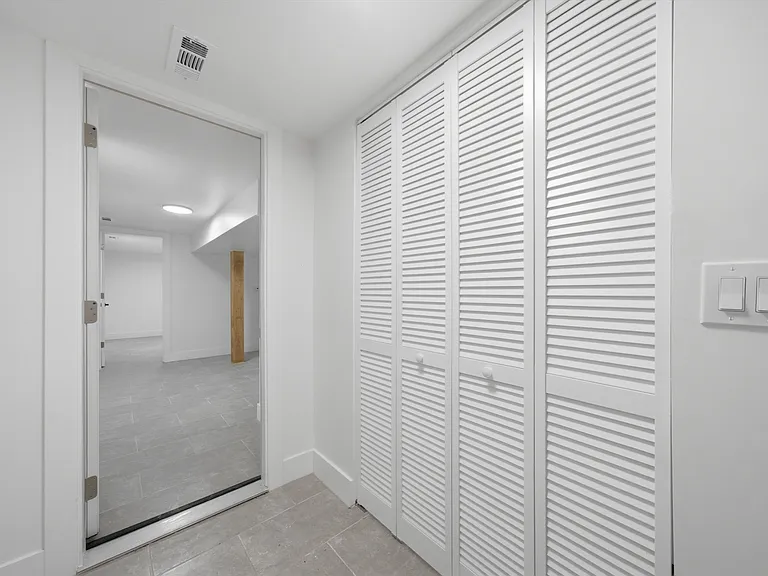 2954 N Elston Ave #G — Photo 18