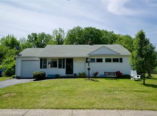 39 Mitchell Dr, East Hartford, CT 06118