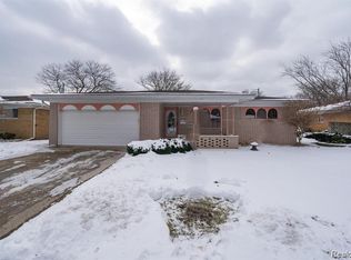 14066 Castle Ave, Warren, MI 48088