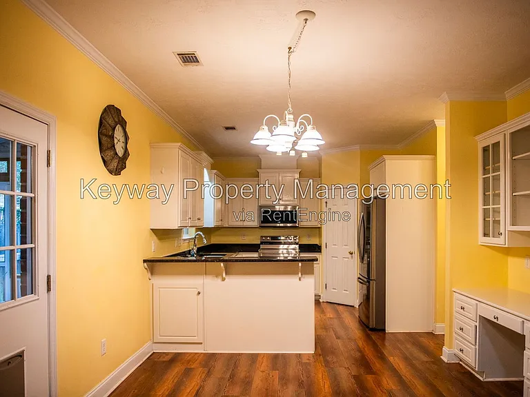 242 Stonington Dr — Photo 11