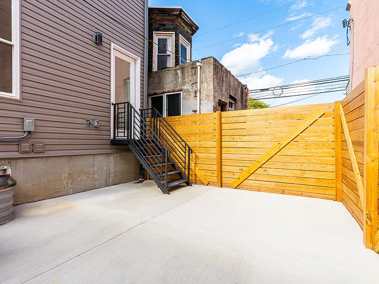737 N 42nd St #1 — Photo 27