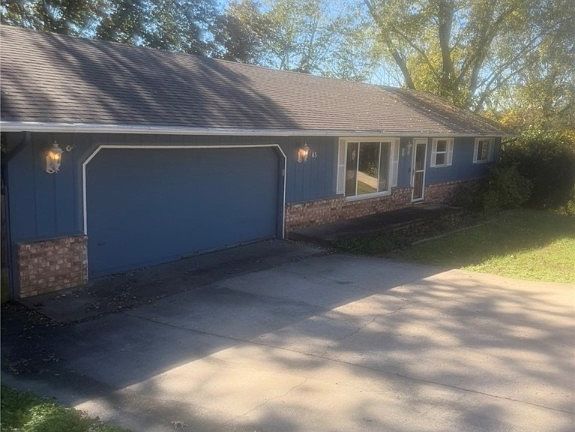2nd image of 45 Penzance Dr