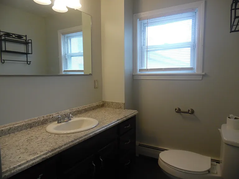 1226 N Main St #1 — Photo 4