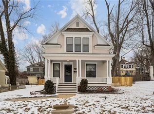 430 E Kansas St, Liberty, MO 64068