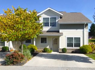 110 Blackbird Vlg, Lewisburg, WV 24901