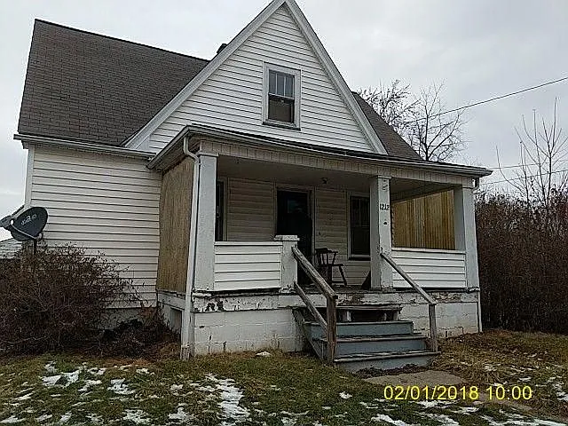 1212 Webster St photo 1