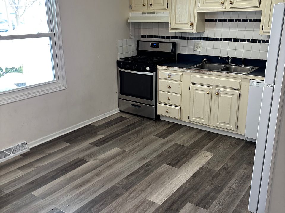 1st image of 5803 Christie Ave SE