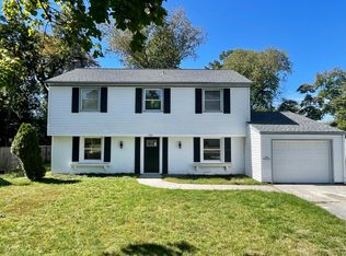 135 Plumtree Ln, Willingboro, NJ 08046