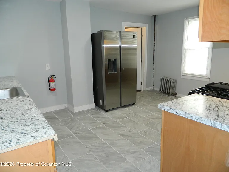 829 N Main Ave — Photo 3