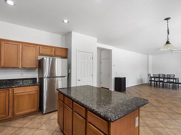 5th image of 11025 W Washington St