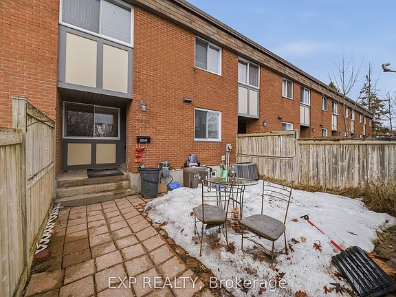 2nd image of 1675 Heatherington Rd #11