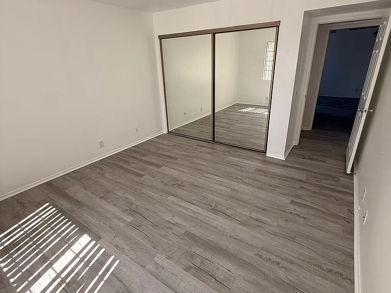 4434 Fulton Ave #202 — Photo 10