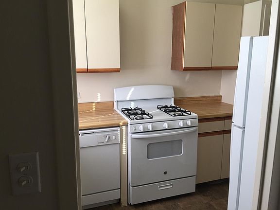 2nd image of 587 Arballo Dr