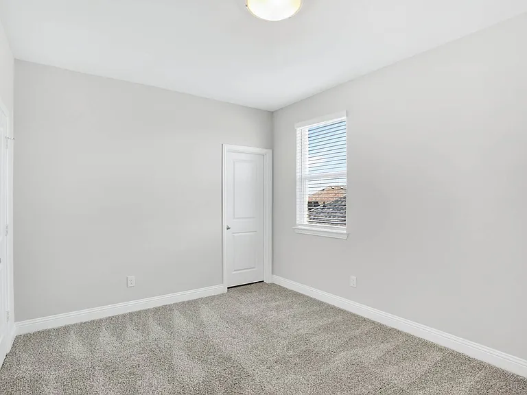 916 Lido Ln — Photo 26